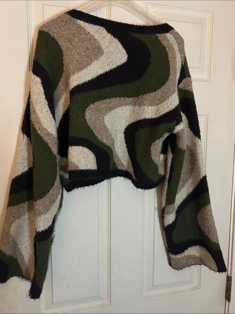 Cropped Wave-Print Sweater in Olive, Black, Cream, and Gray